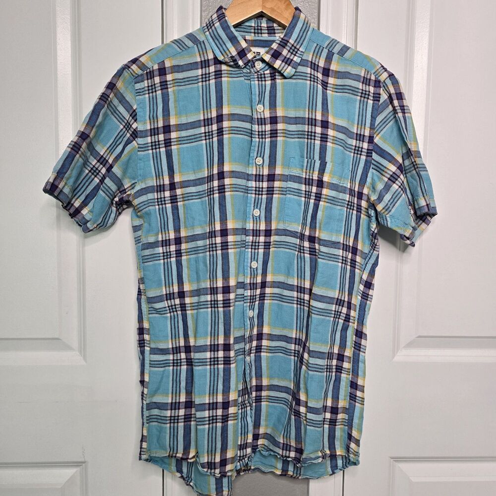 Uniqlo Shirt Mens Medium Blue Plaid Cotton Button Up Classic Short Sleeve - Picture 2 of 4